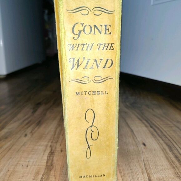 GONE WITH THE WIND by Margaret Mitchell HARDCOVER - Picture 1 of 10